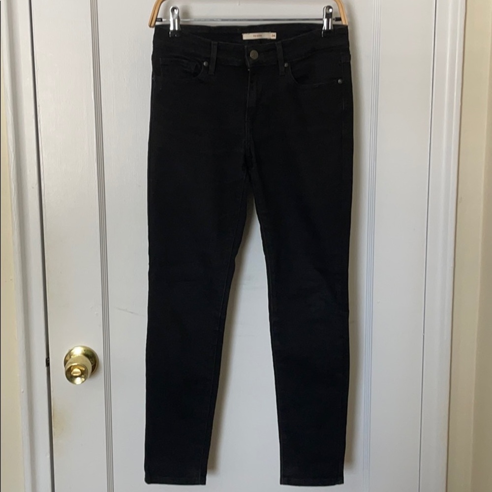 Levis 711 Ankle Skinny Jeans
